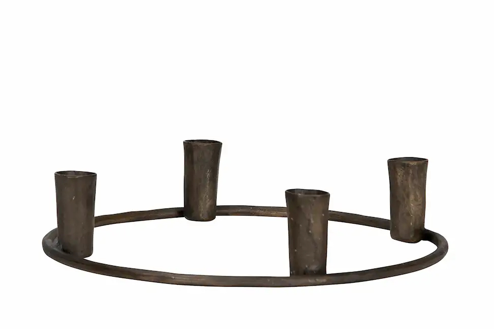 Ljusstake i metall med fyra ljushållare Ø28cm