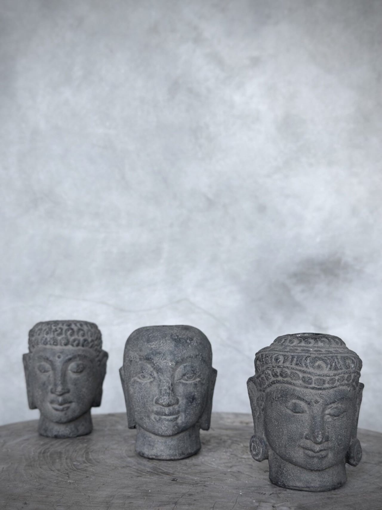 Ljushållare BUDDHA YONO i sten – Grå med krull Ø8cm H9,5cm - 3