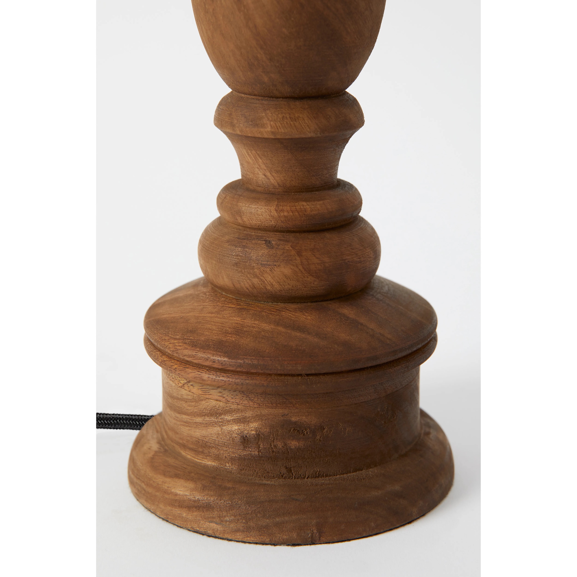 Lampfot Qvist 409 – Brun i trä 47cm - 2
