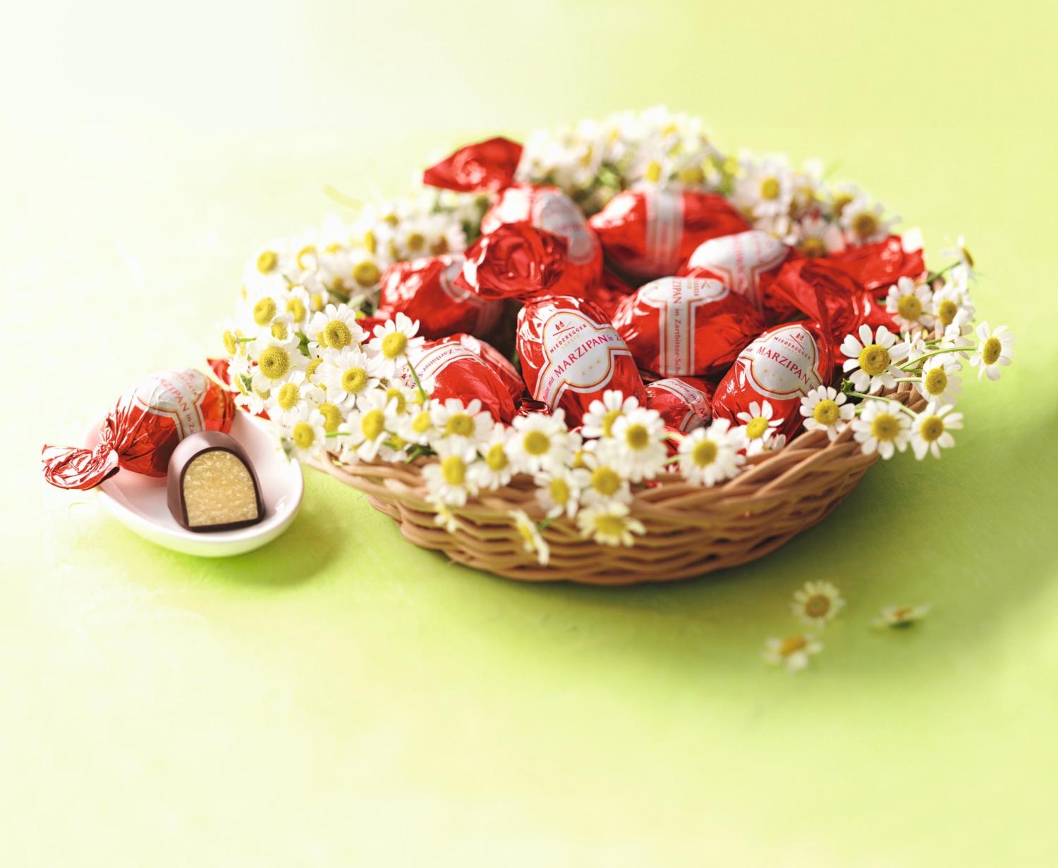 Niedereggers marsipanägg överdragna med mörk choklad 120g - 2
