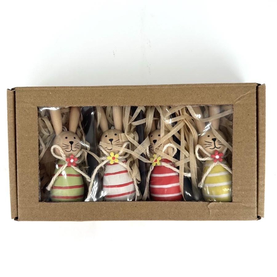 Kaniner i trä med hänge i olika färger 4-pack - 4