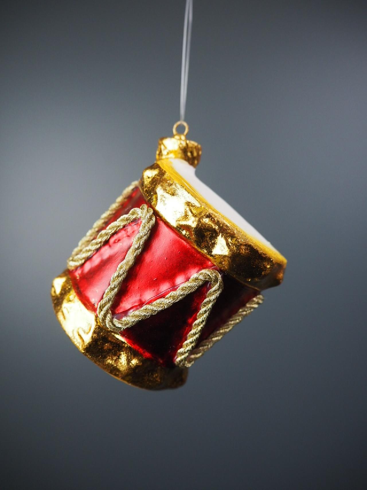 Julkula DRUM ORN – trumma i rött & guld 6x5cm - 2