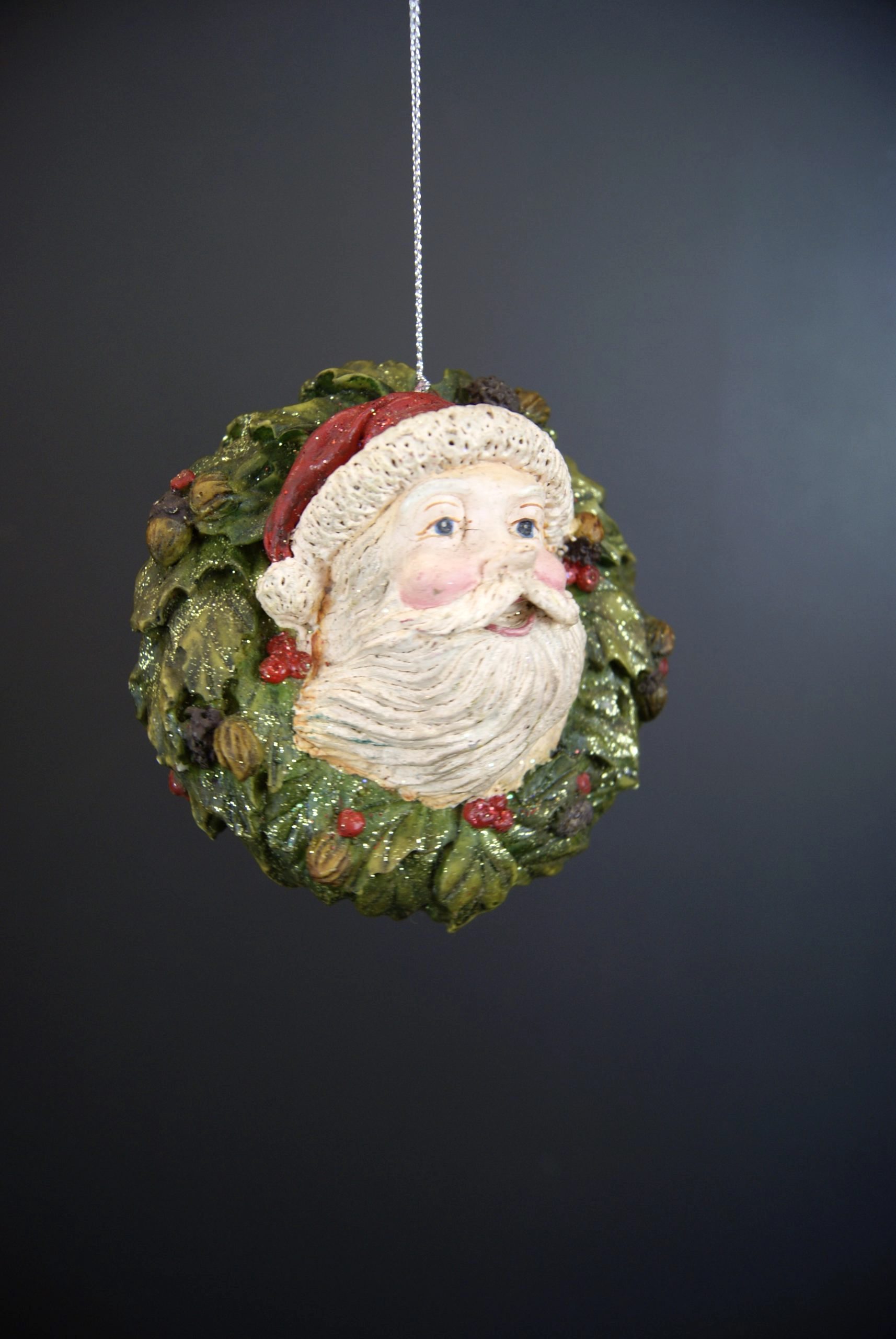 Julkula SANTA HEAD ON WREATH – tomte med krans & hänge 11cm - 3