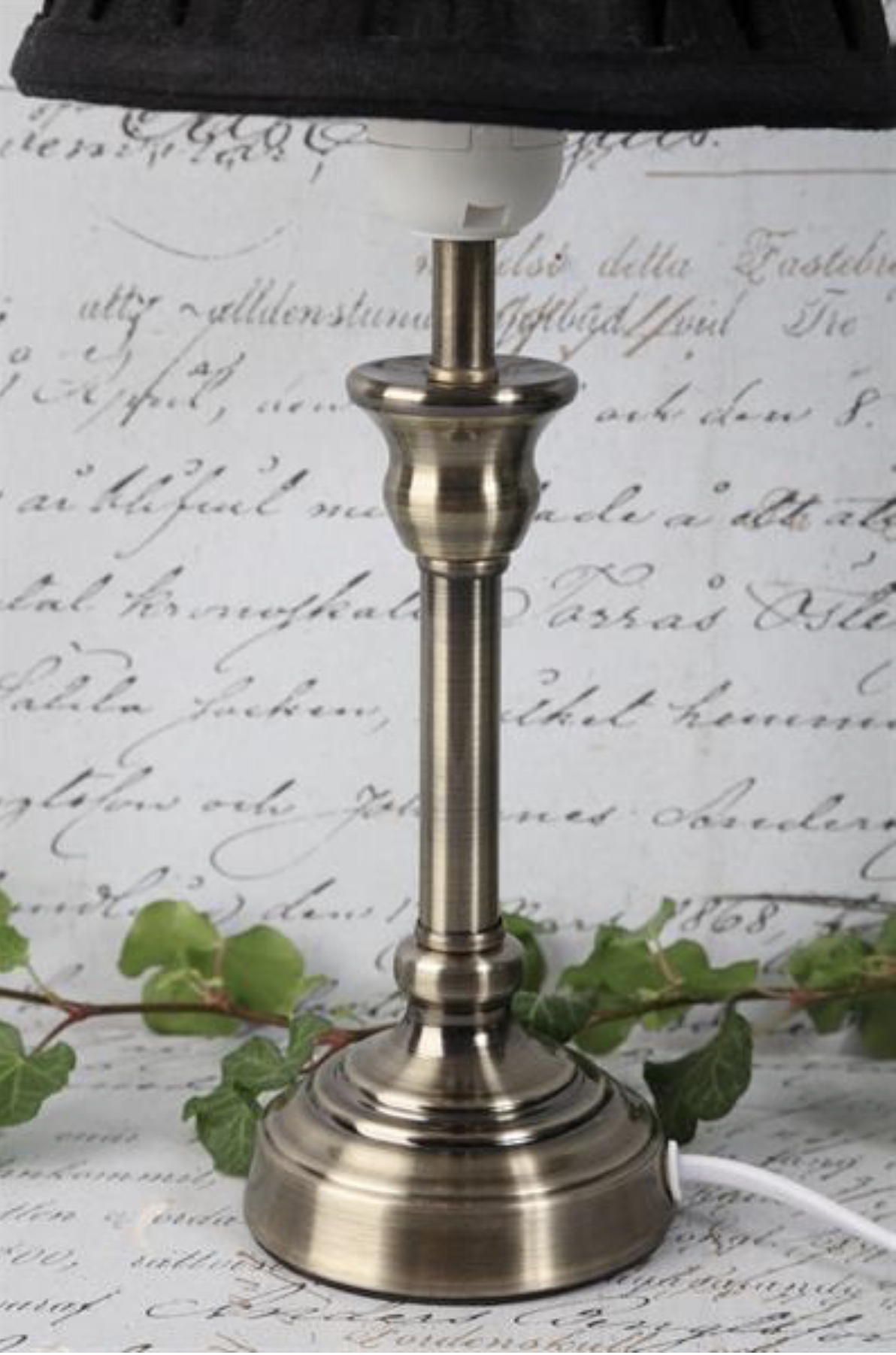 Lampfot PINE Antikbehandlad Guld H:26 cm