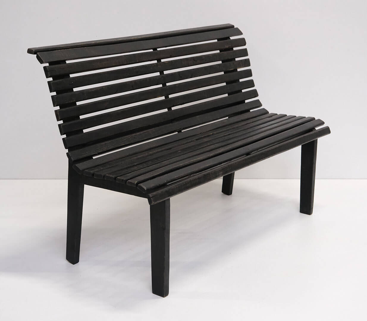 Trädgårdsbänk av återvunnet trä, svart 132x57x84cm - 2
