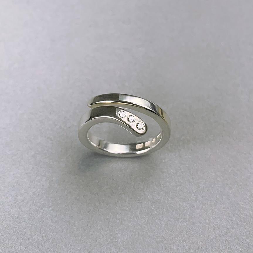 Wickelring mit Diamanten