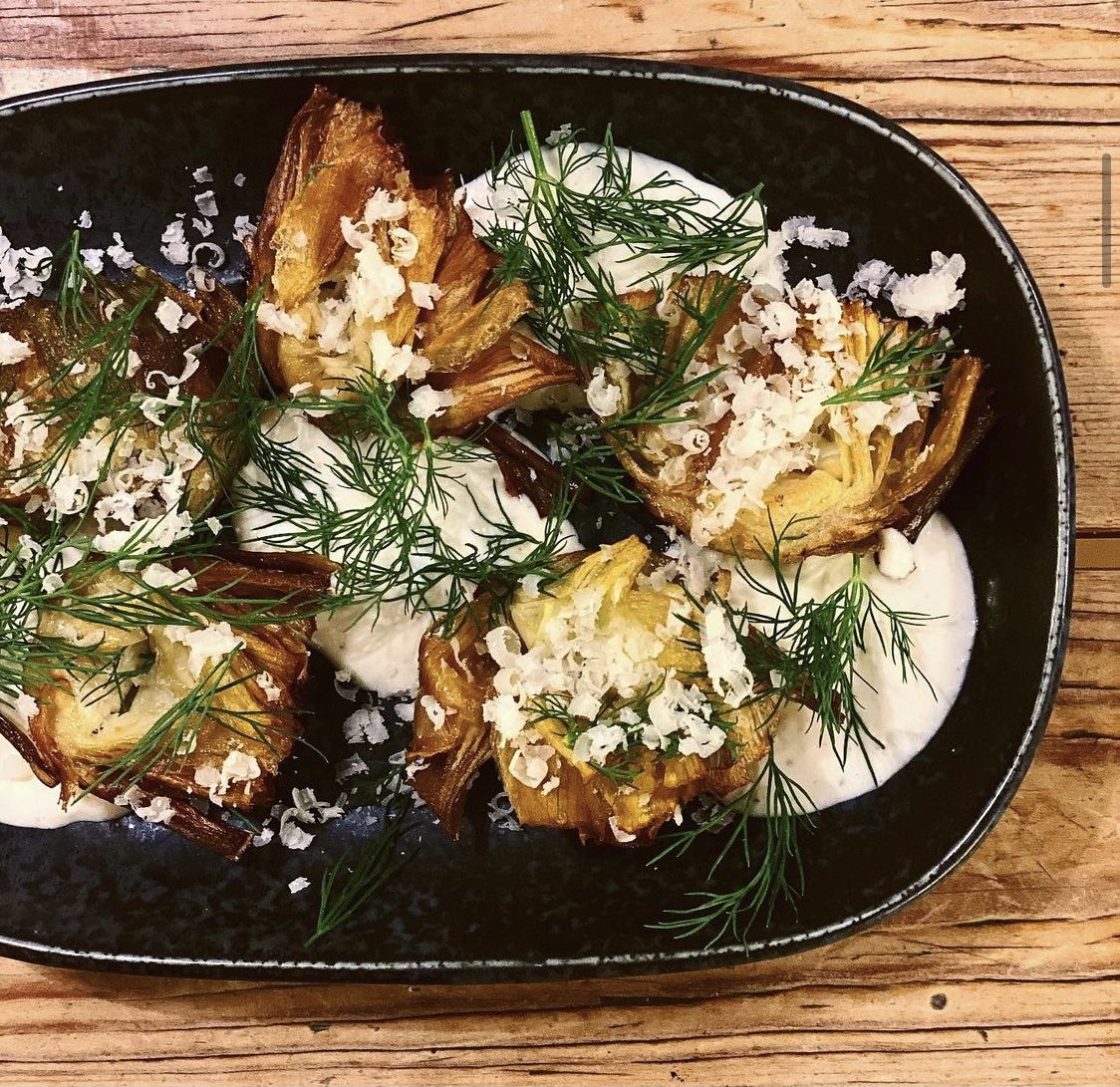 Friterade kronärtskockor med parmesankräm & dill