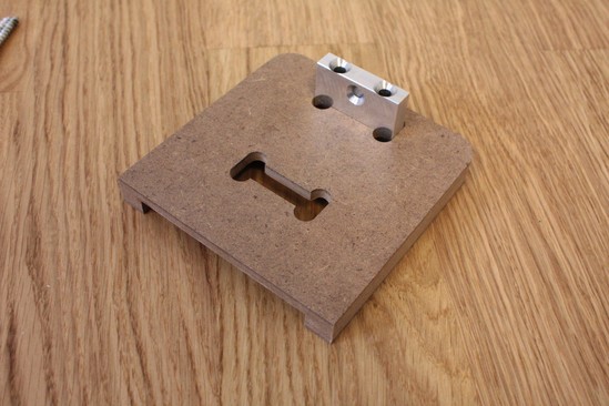 Fästbricka - 4