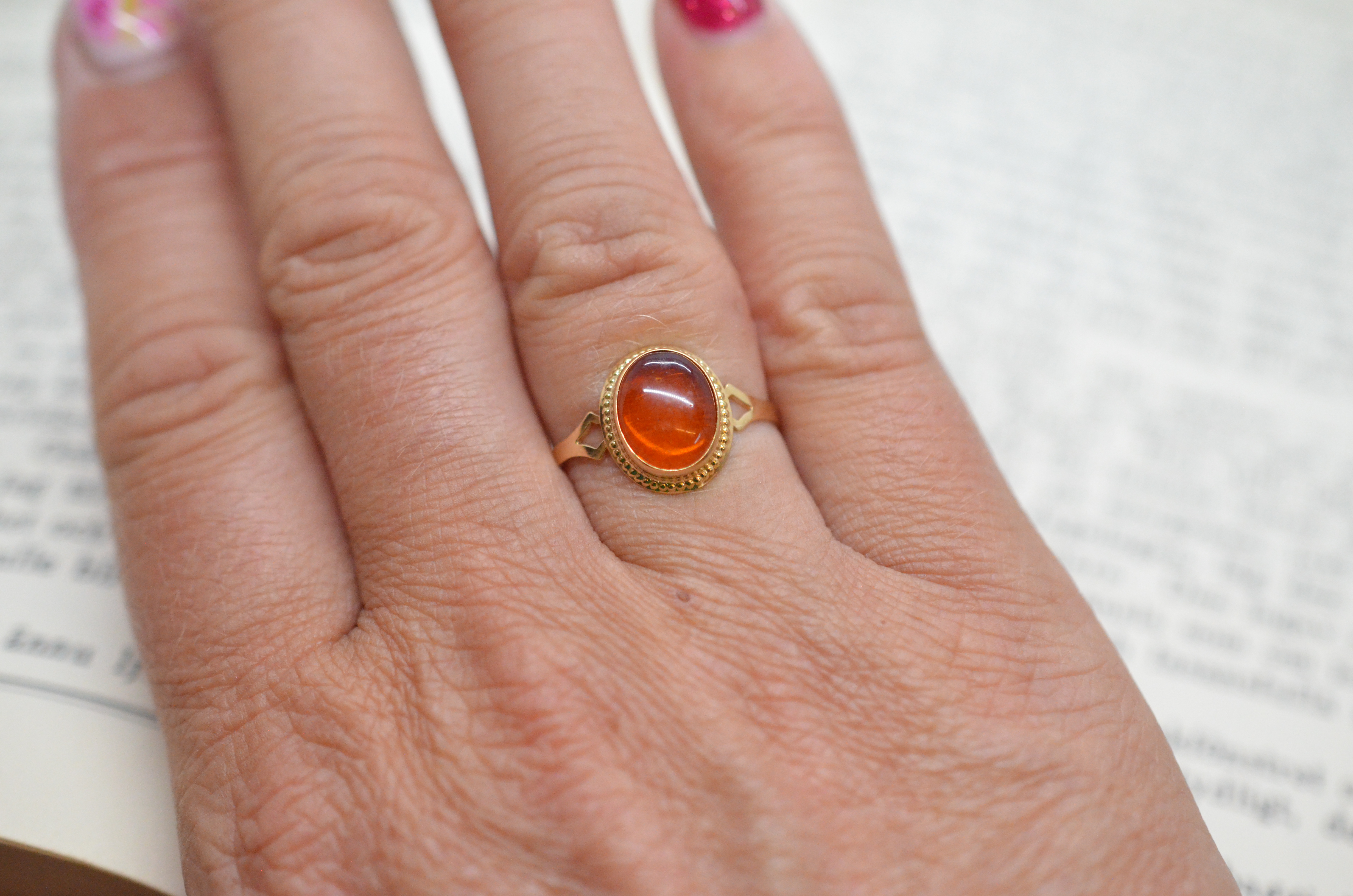 Second Hand 18k ring with amber - 5