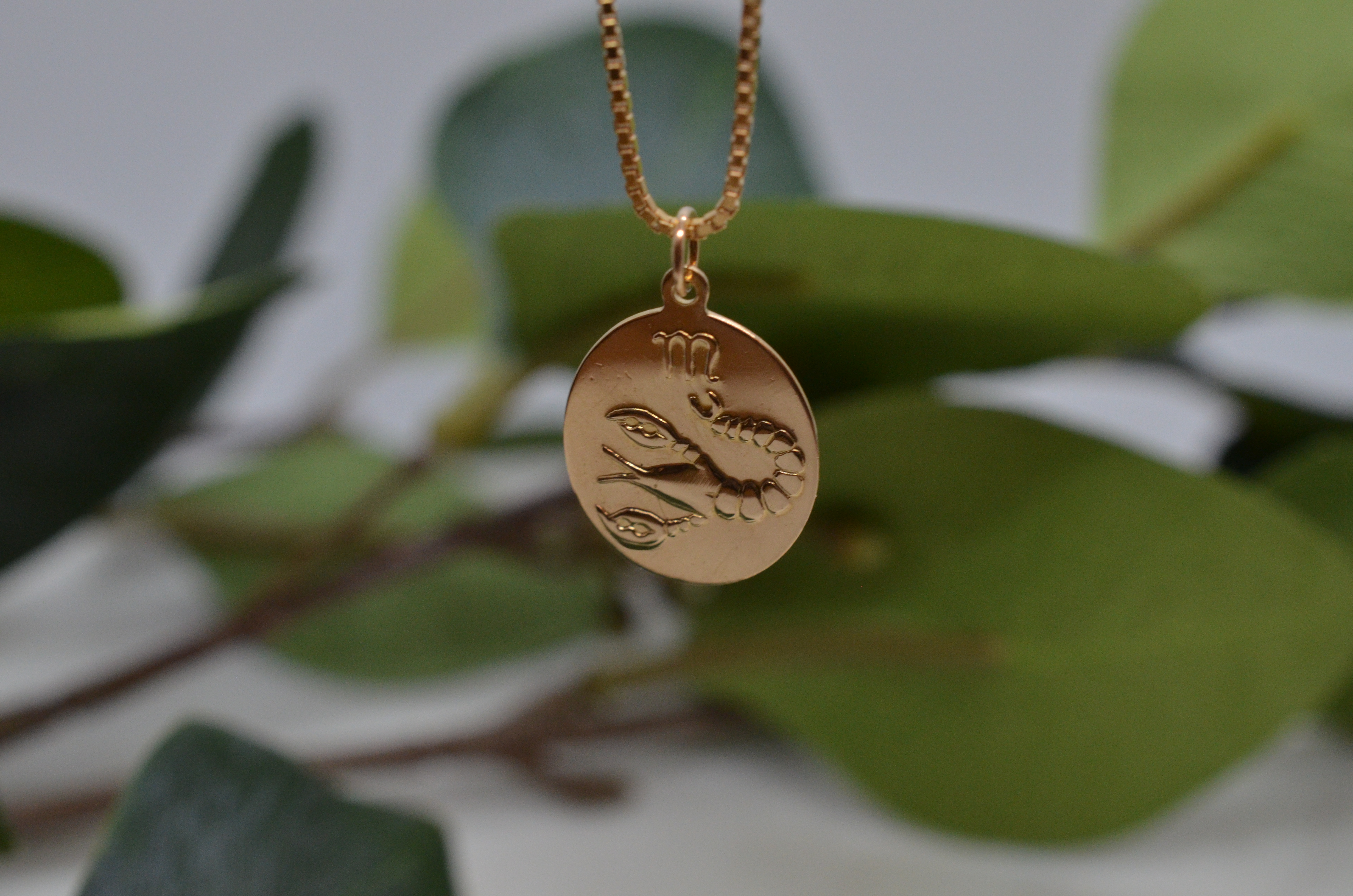 Vintage 18k pendant, "Crayfish"