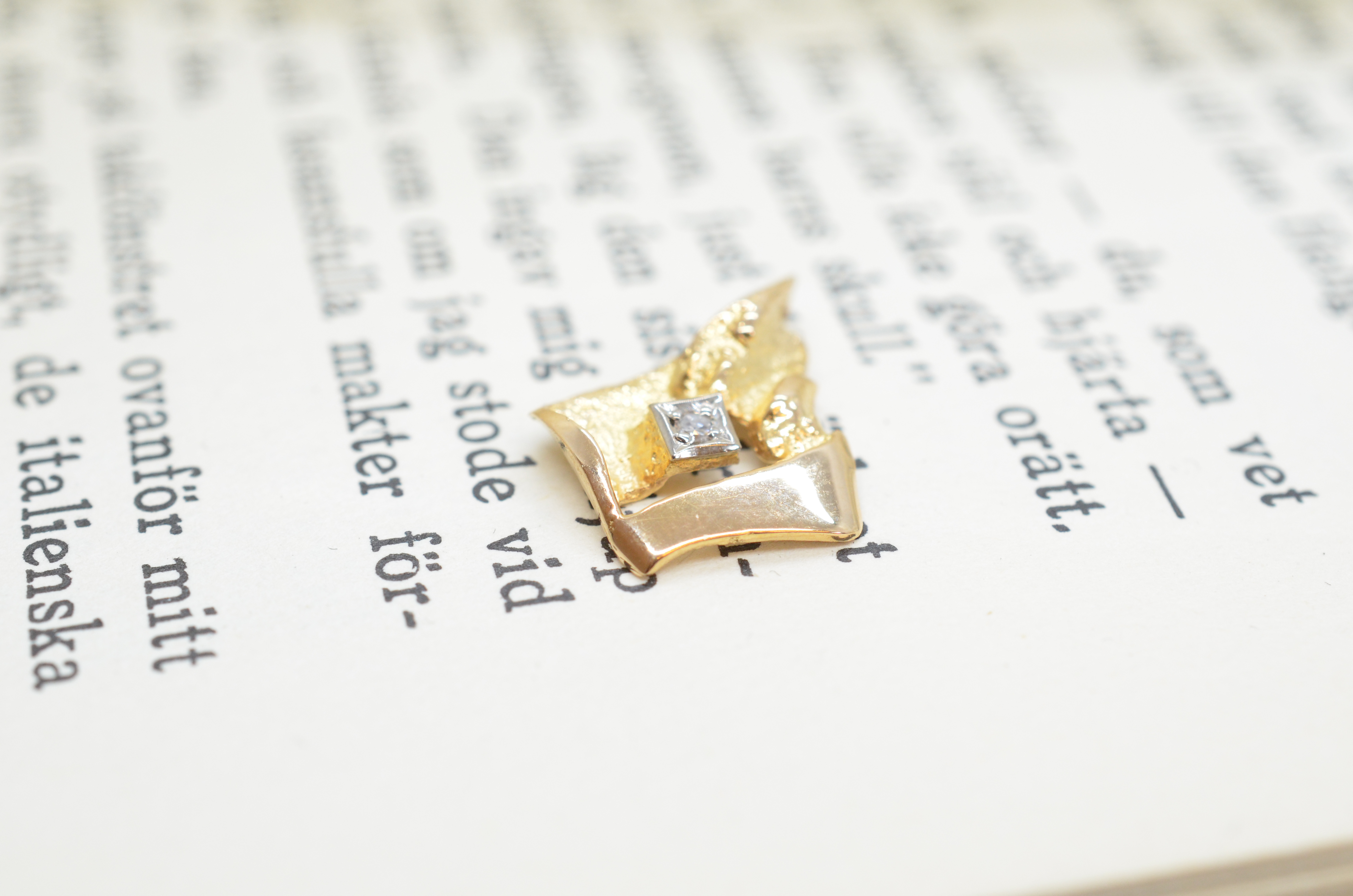 Second Hand 18k pendant with diamond - 2