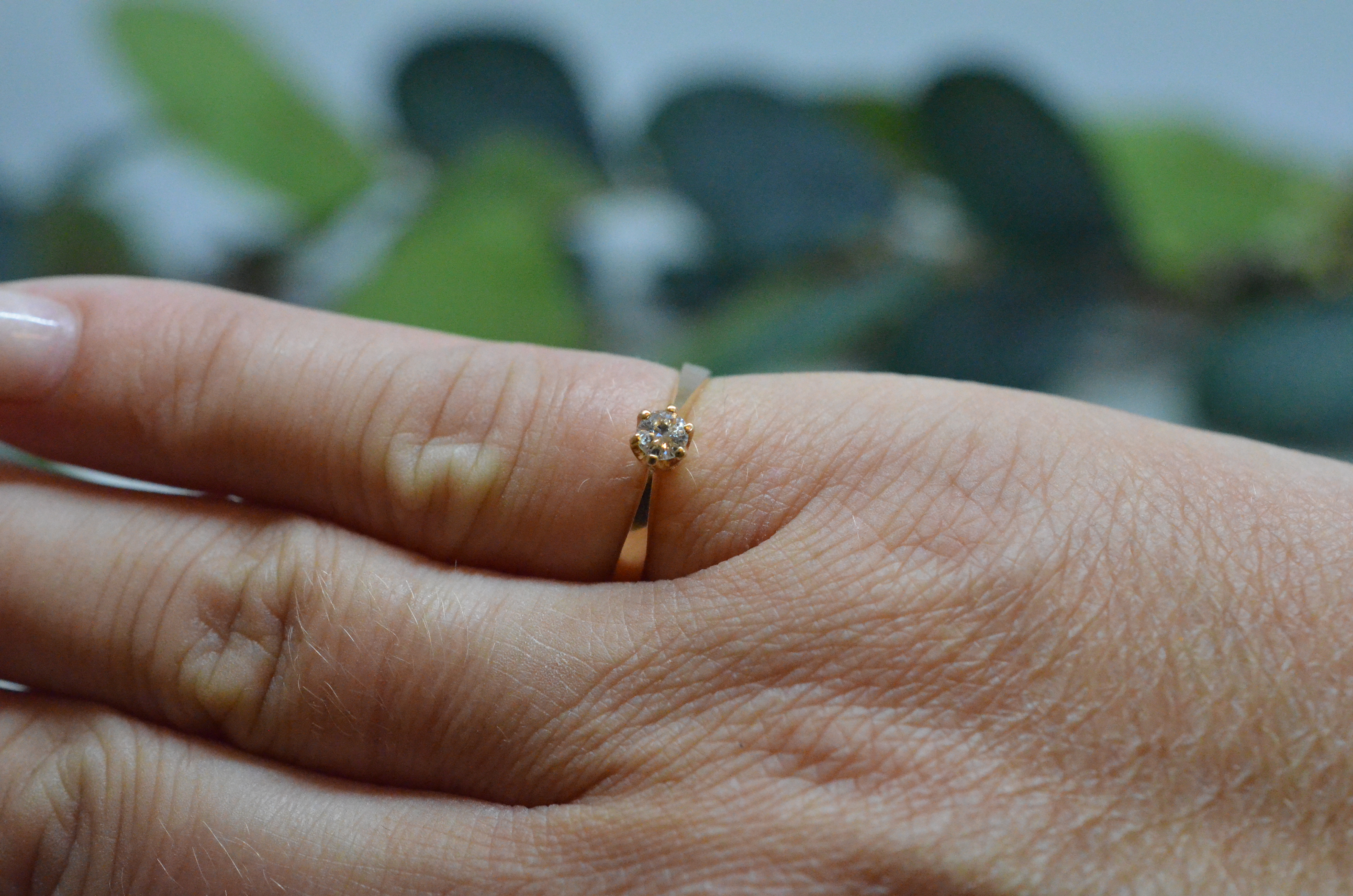 Second Hand diamond ring 0.15ct - 4