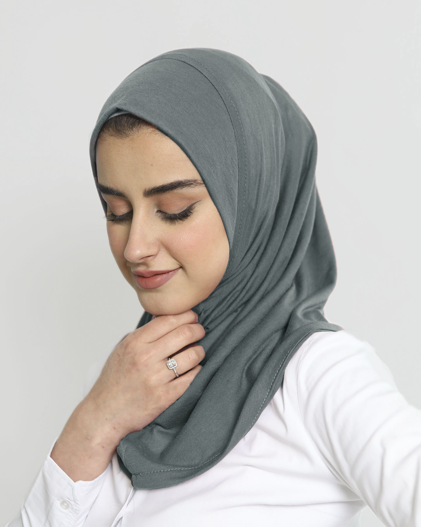 Hijab - Al Amira - One Piece - Medium Gray