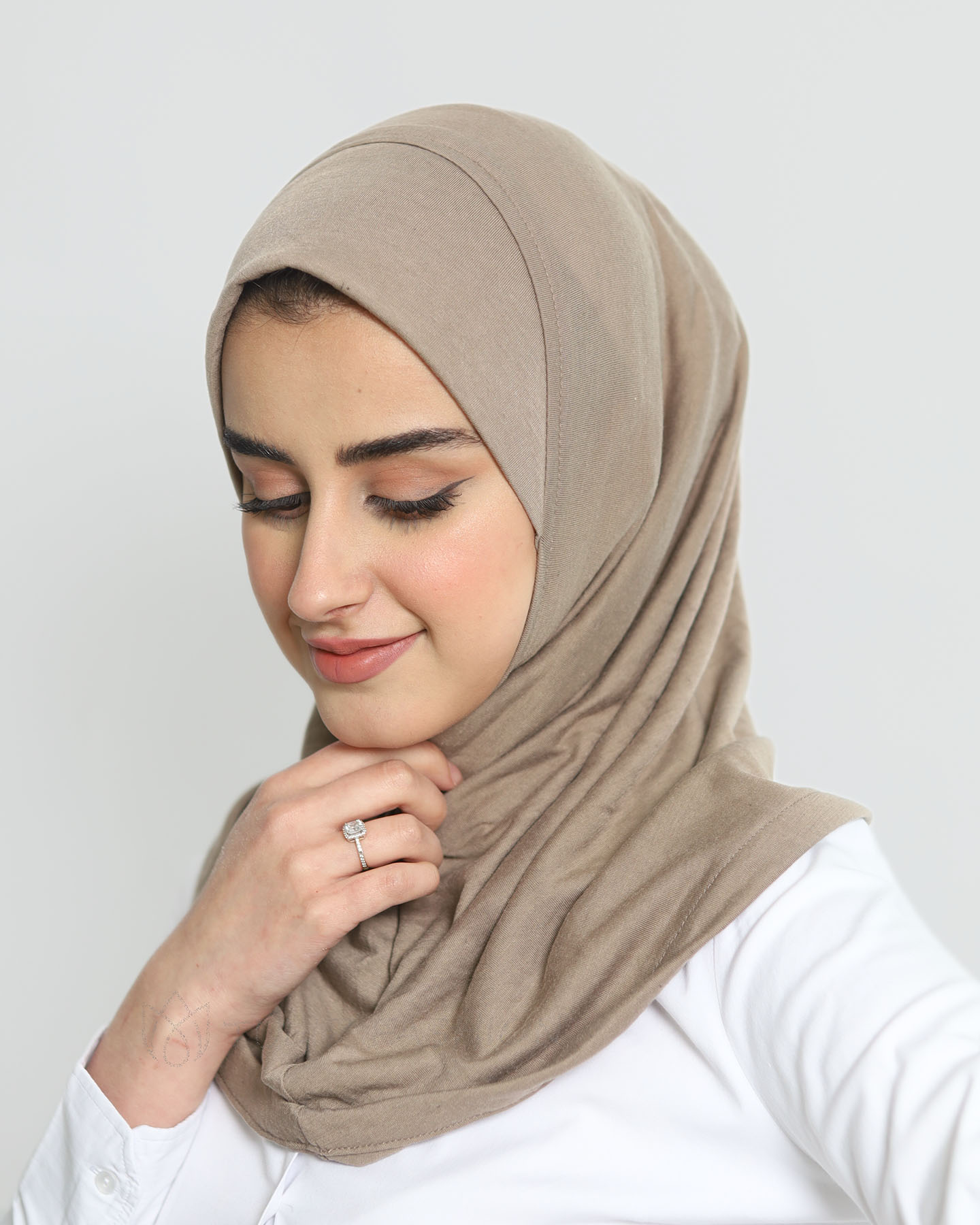 Hijab - Al Amira - One Piece - Hazel Brown