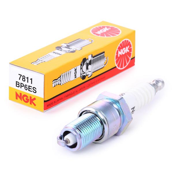 NGK BP6ES standard tändstift V4
