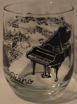Glas Piano
