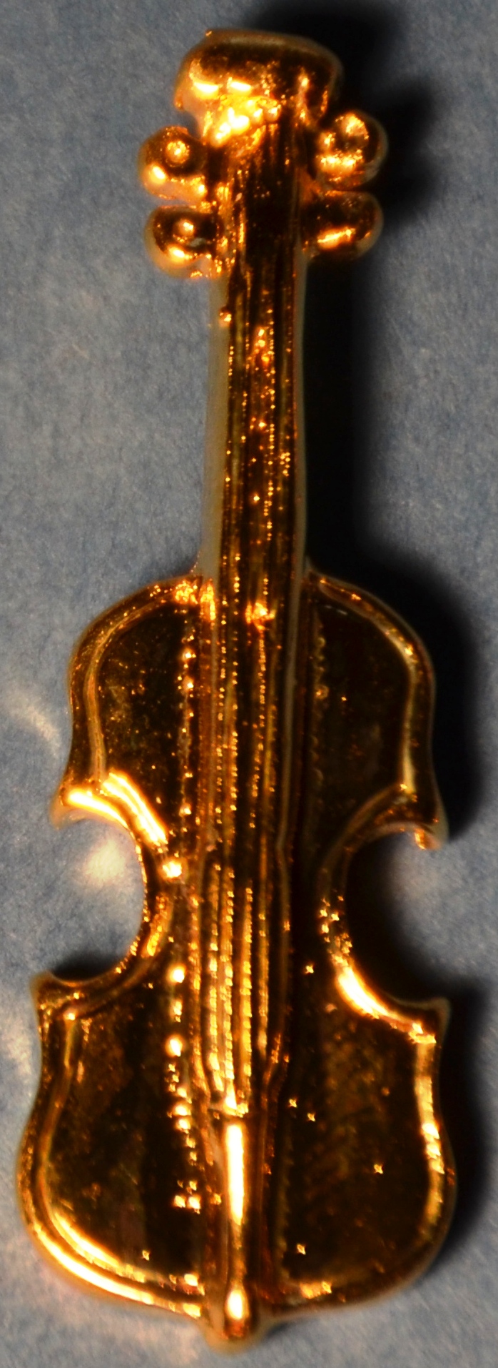 Pin Cello Guld