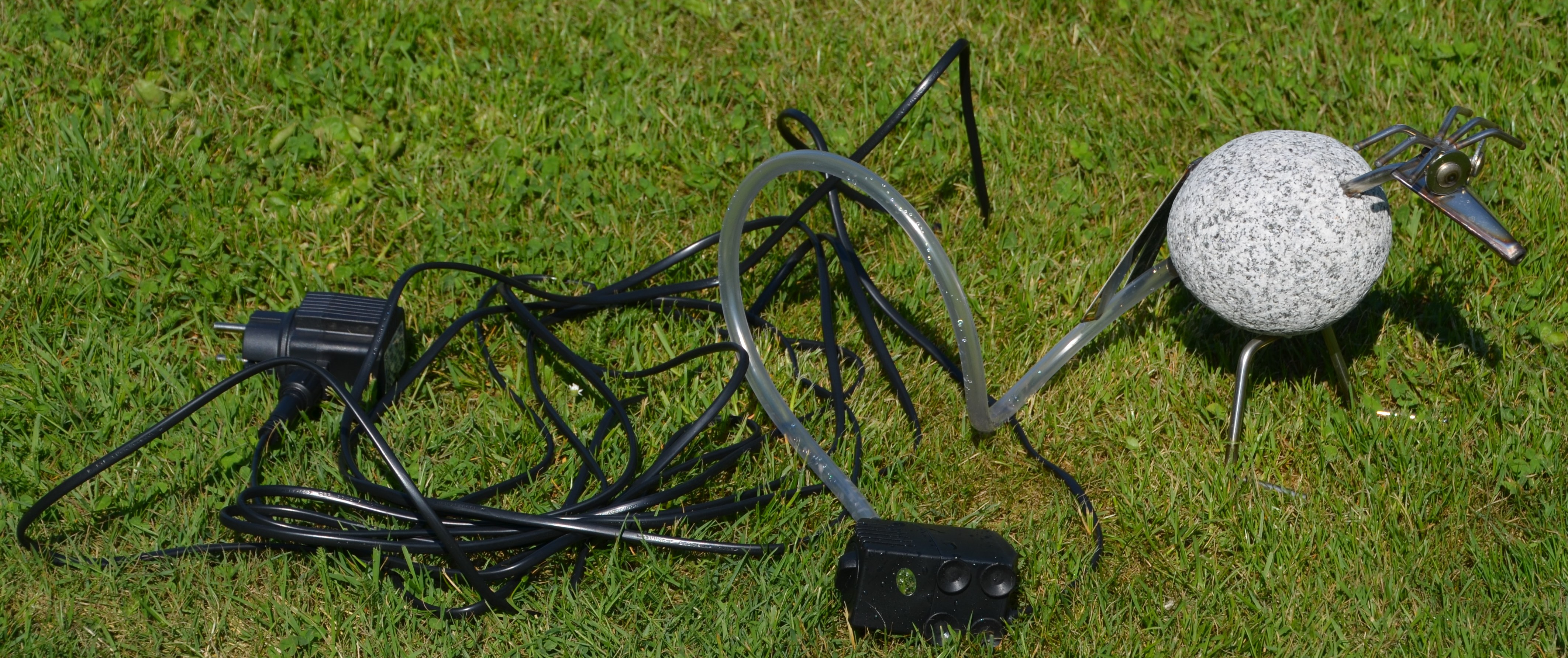Stenfågel Med Vattenpump Mini - 4