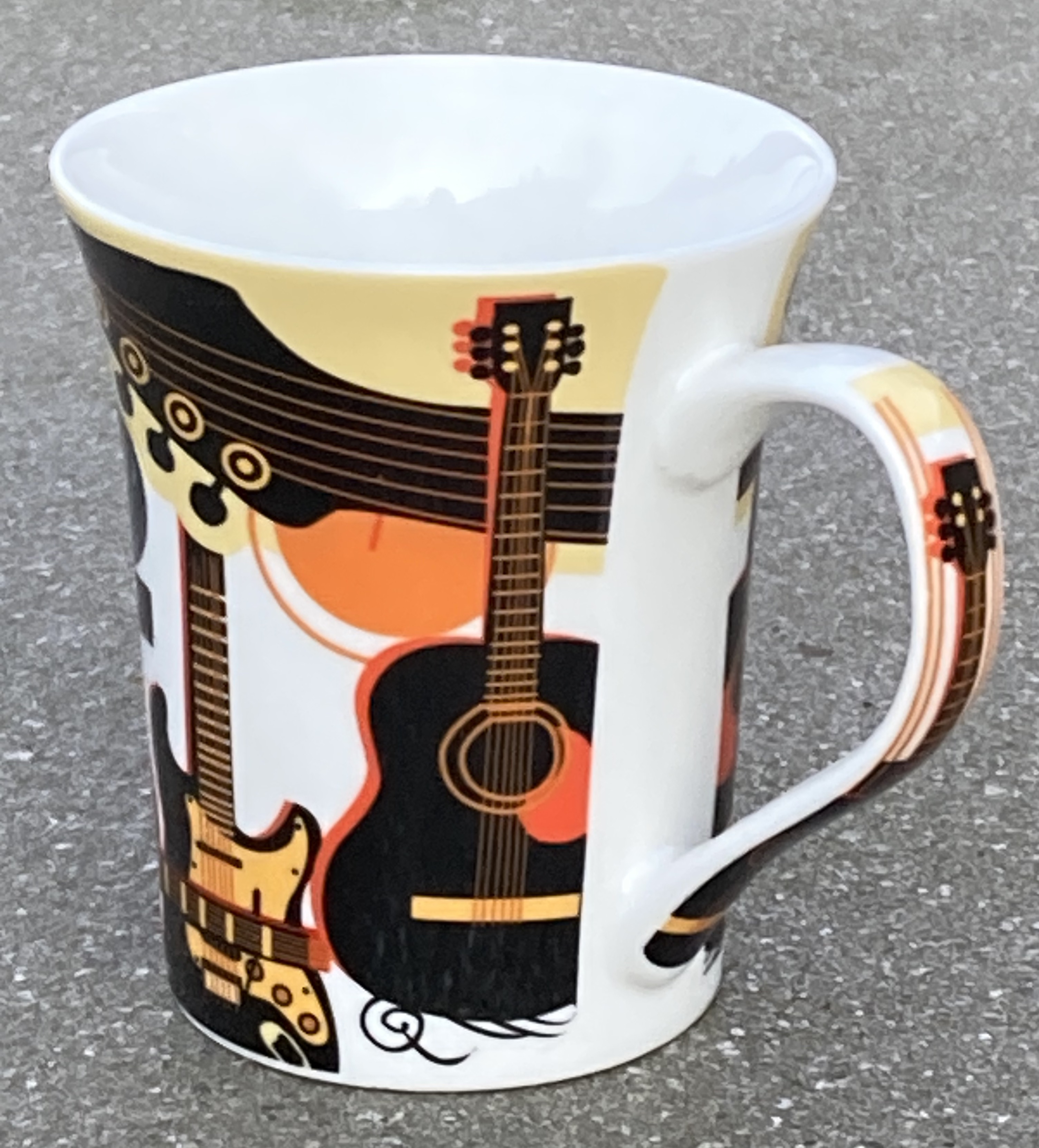 Mugg Gulsvart Gitarr