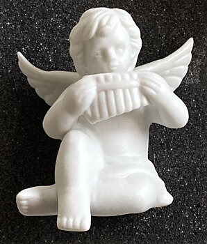 Porslinsfigur Ängel Med Panflöjt