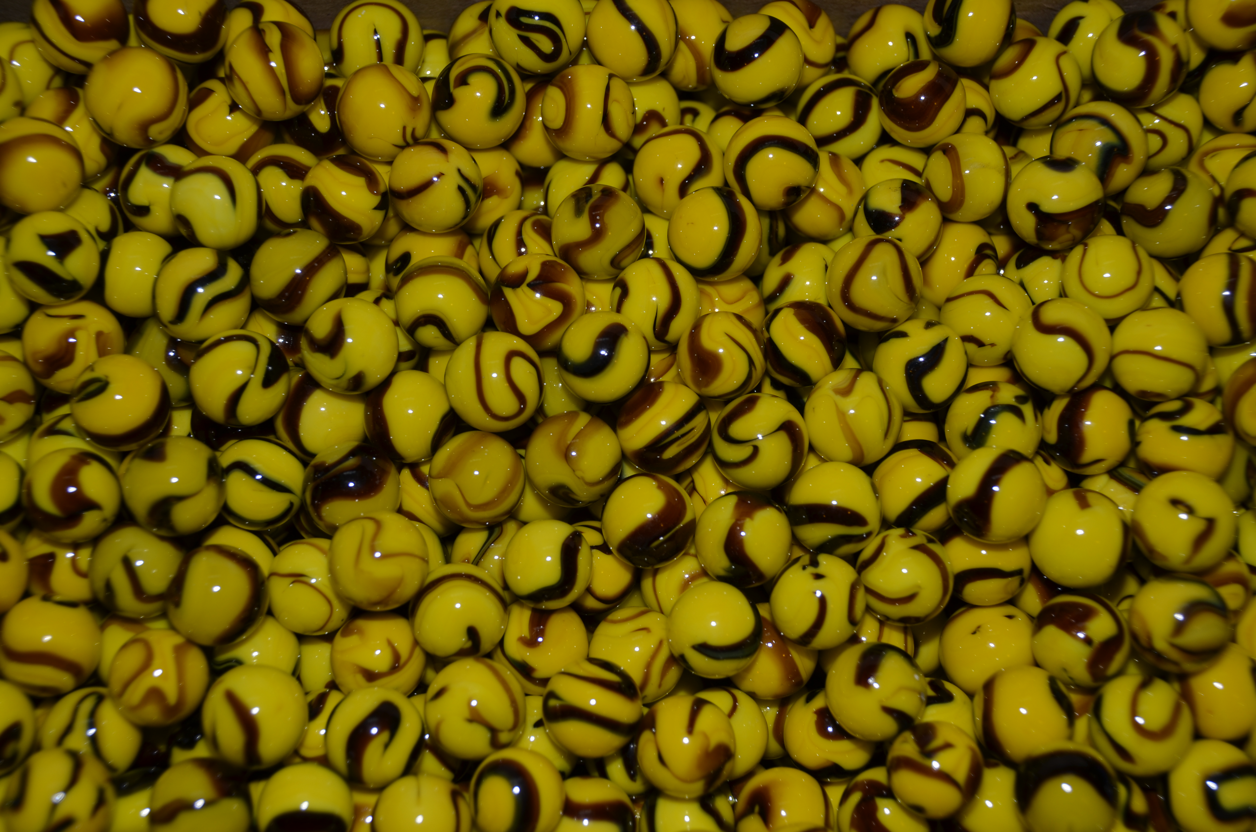 Spelkula Gul-Brun 16 mm