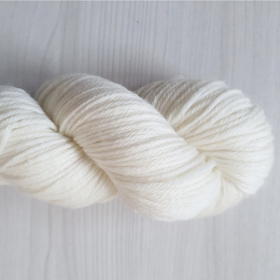 Merino DK 100g  Plain White - 2