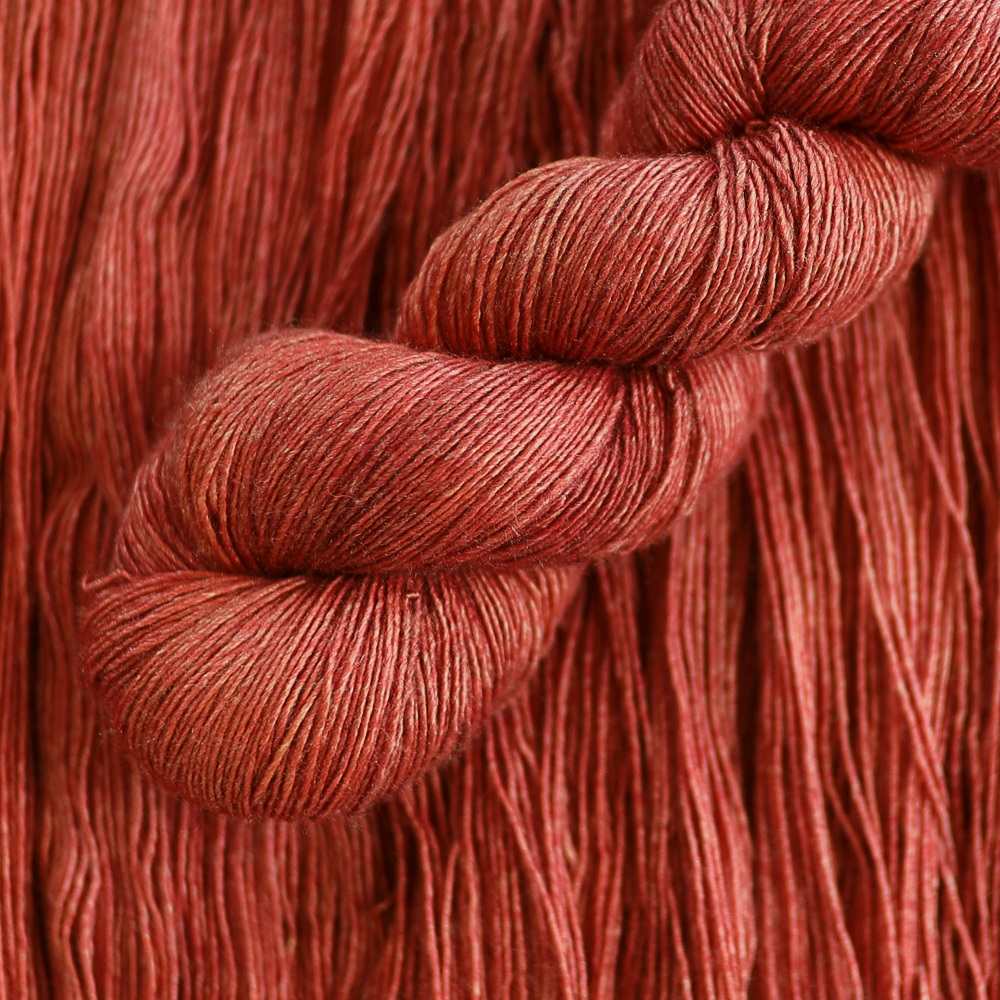 Emelilyknits Dreamy Silk 100g Backstugan