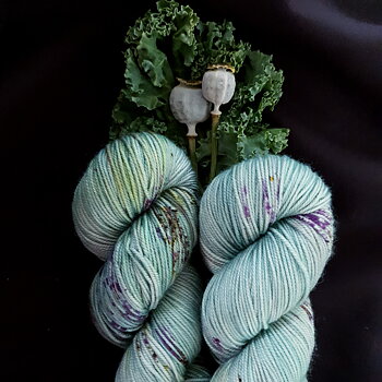 Handfärgat Merino Sport 100g  Artichoke Flower