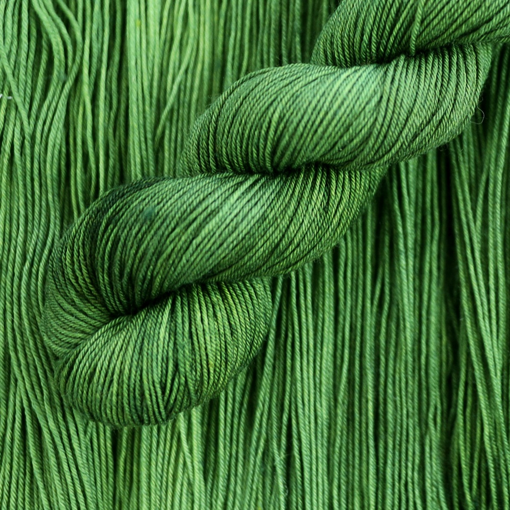 Emelilyknits handfärgat Sockgarn 50g Urskogen