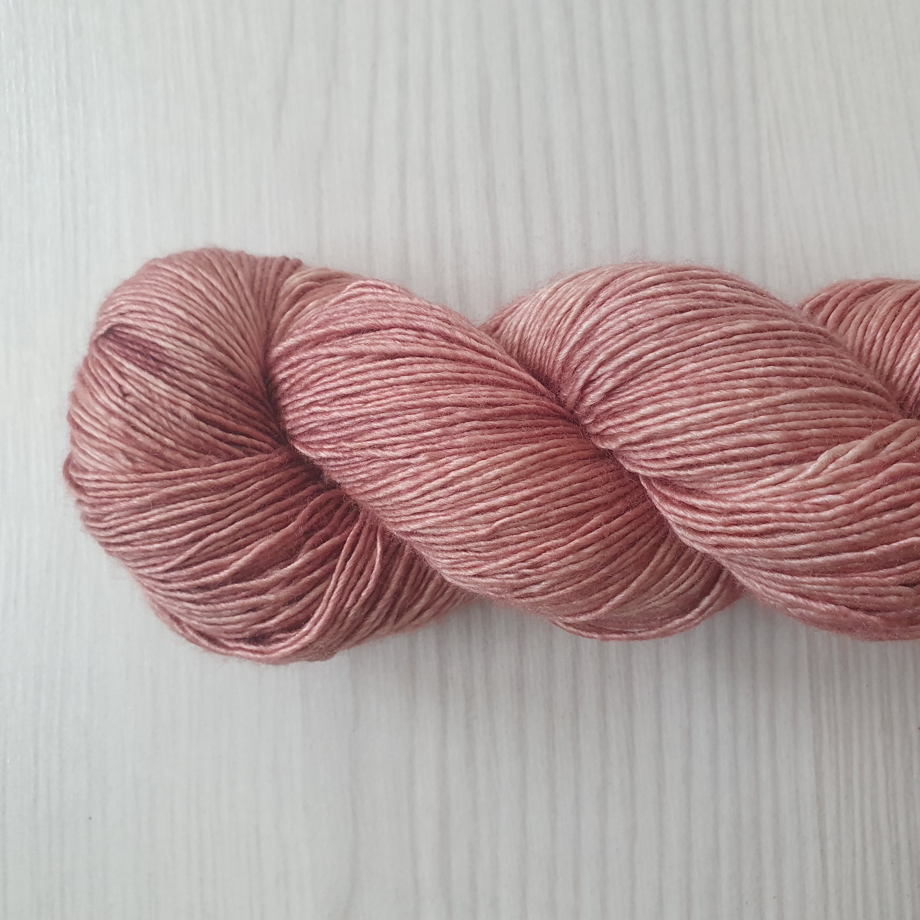 Emelilyknits Dreamy Silk 100g Pink Champagne