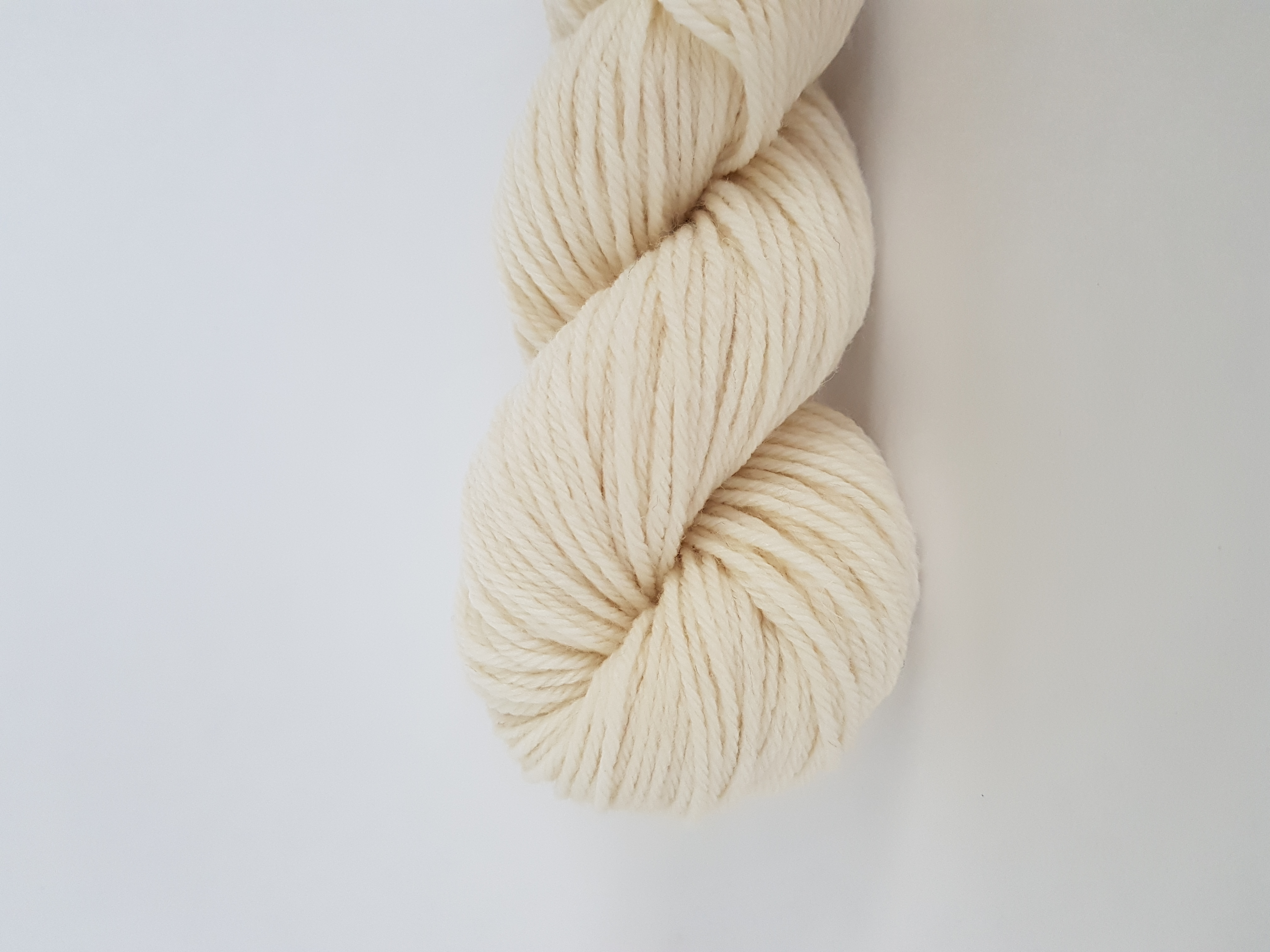 Highland 50g Plain White  - 2