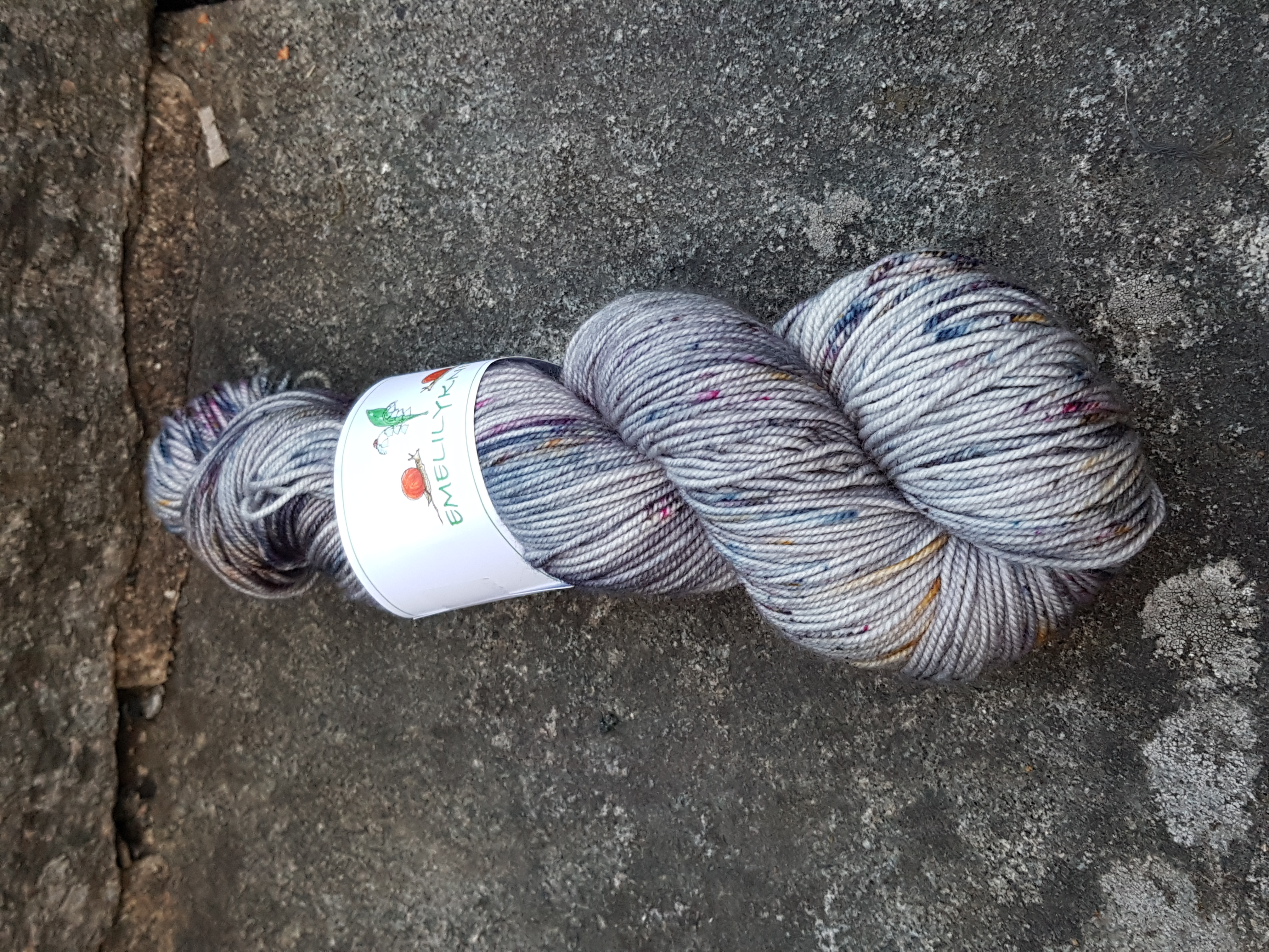 Handfärgat Merino Sport 100g  Crazy Shark - 2
