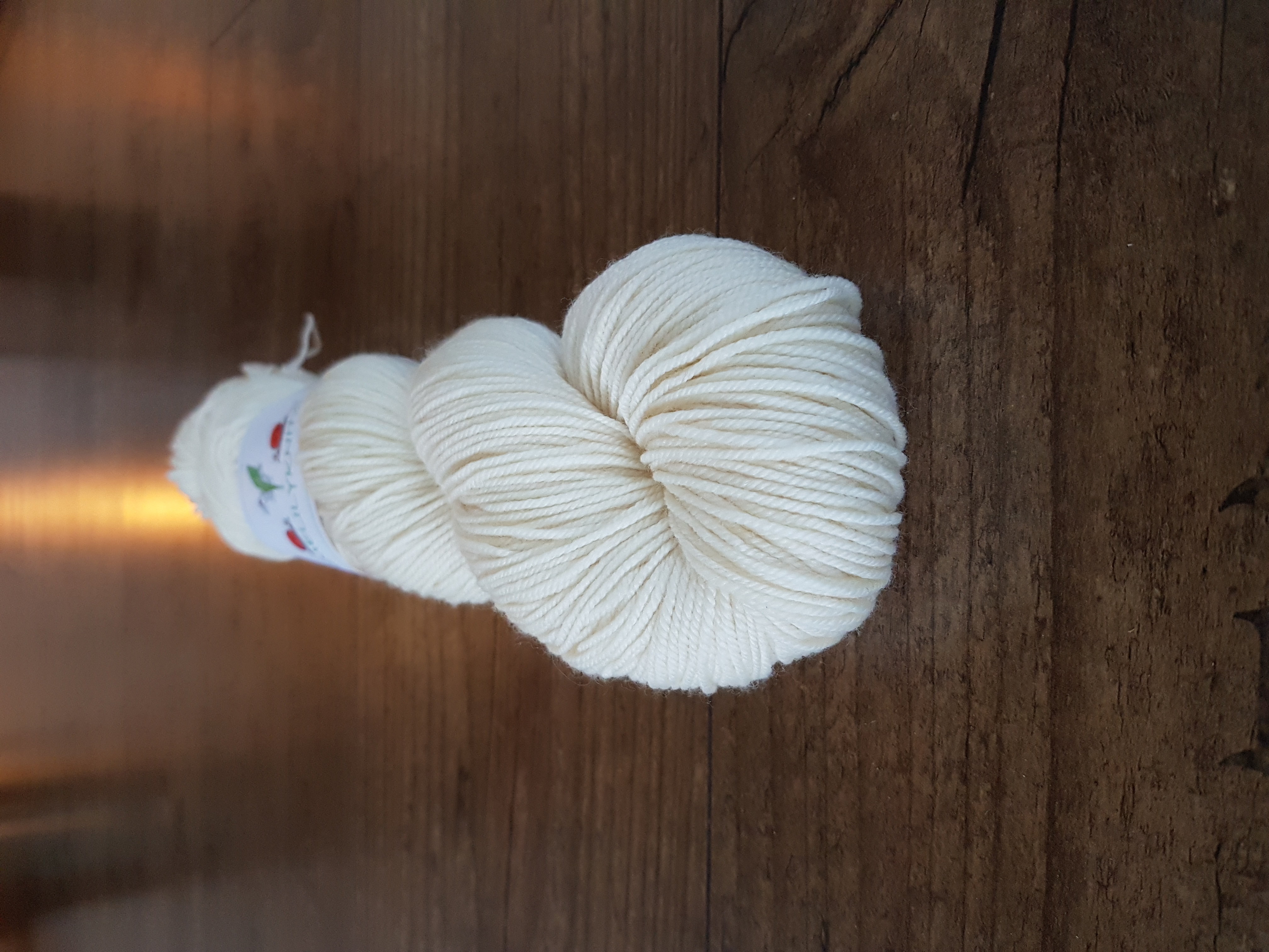 Handfärgat Merino Sport 100g Plain White 