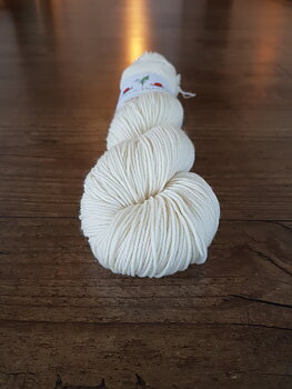 Handfärgat Merino Sport 100g Plain White 
