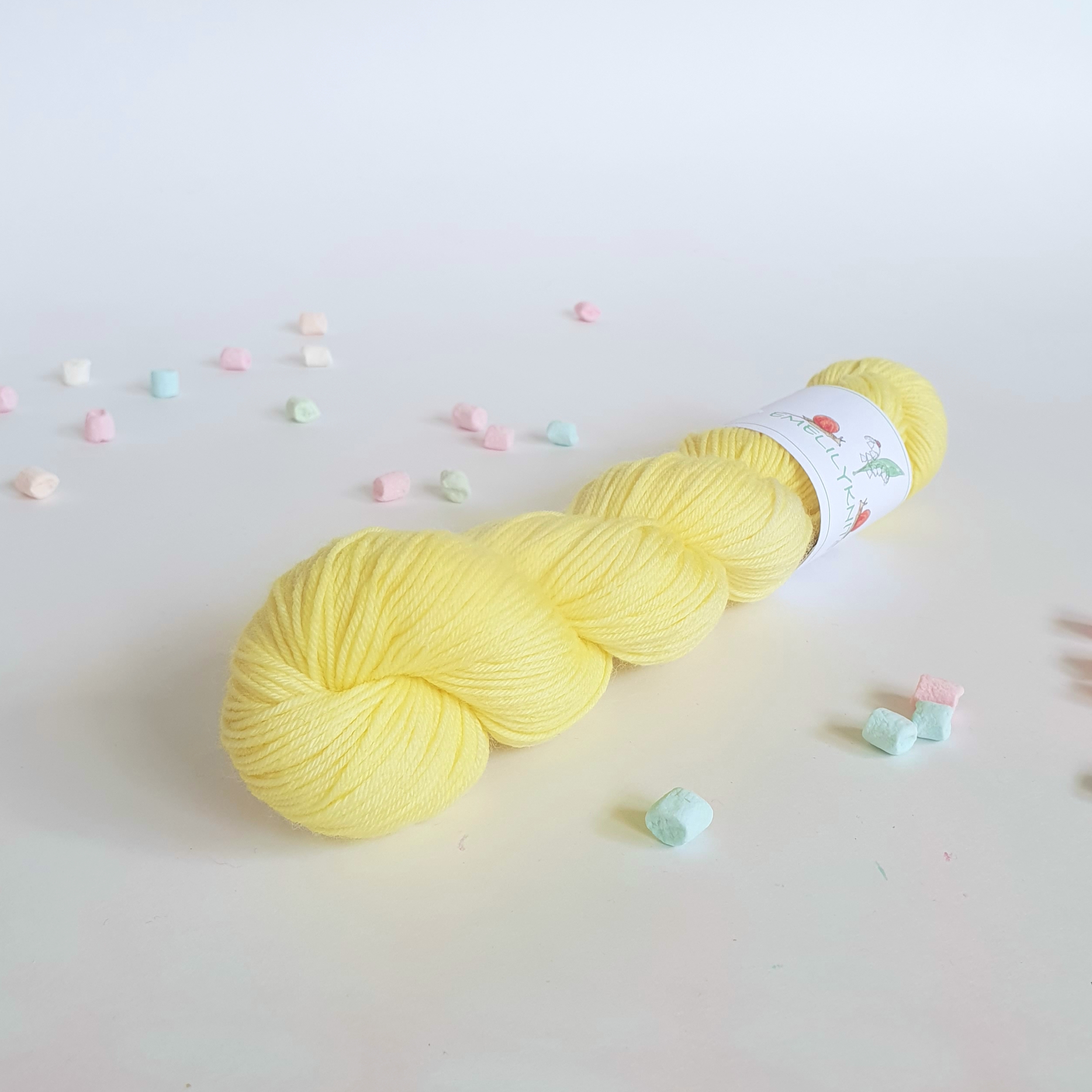 Handfärgat Sockgarn 50g  Lemon 