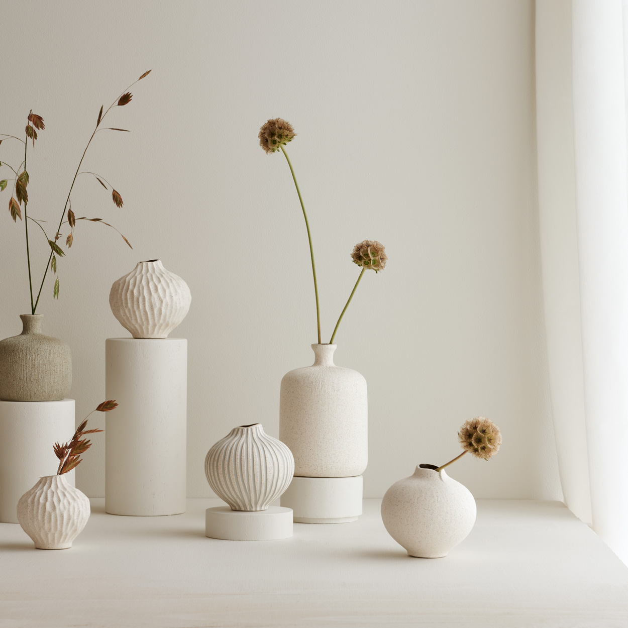 Vase LINE medium Sand White - 3