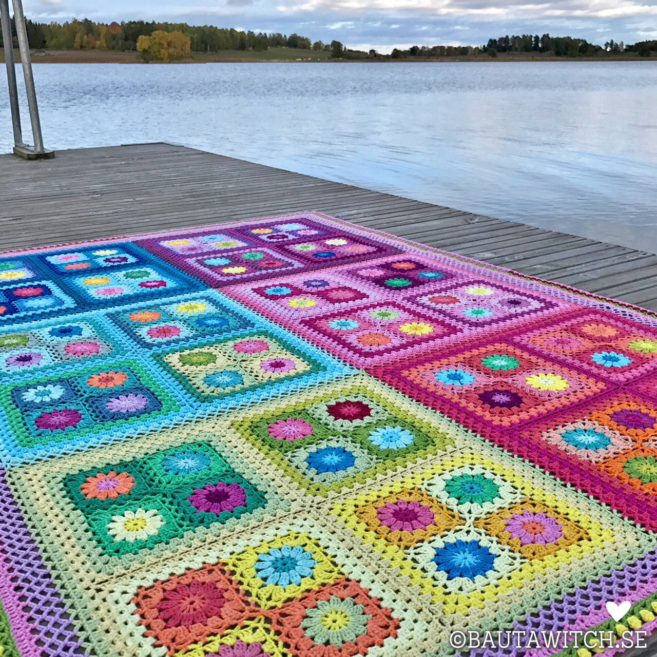Garnpaket till blomsterängspläd i Durable Coral 112x160cm (51 nystan) - 2