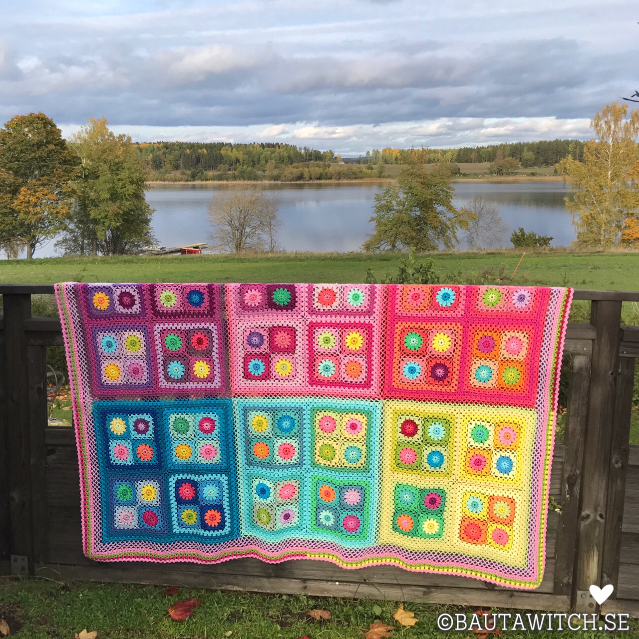 Garnpaket till blomsterängspläd i Durable Coral 112x160cm (51 nystan) - 4