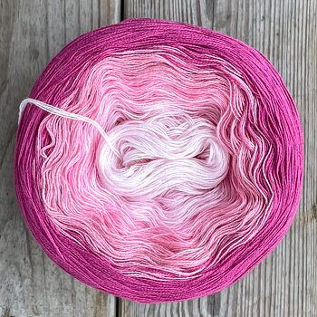 LoLa YarnCake BautaWitch Special, Rosenträdgård (750 m)