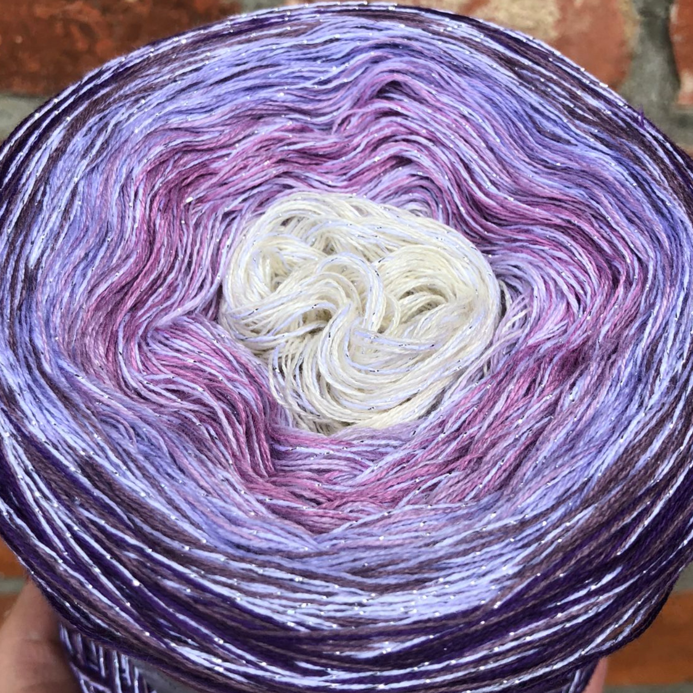 LoLa YarnCake Glitter, Purple Wedding (750 m) - 2