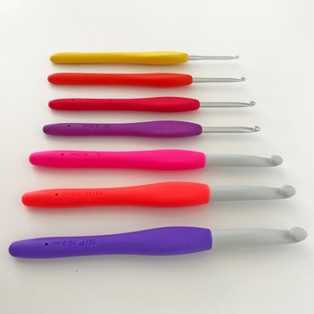 Clover Amour ergonomisk virknål 6,0 mm