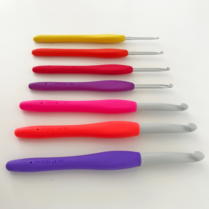 Clover Amour ergonomisk virknål 8,0 mm - 3