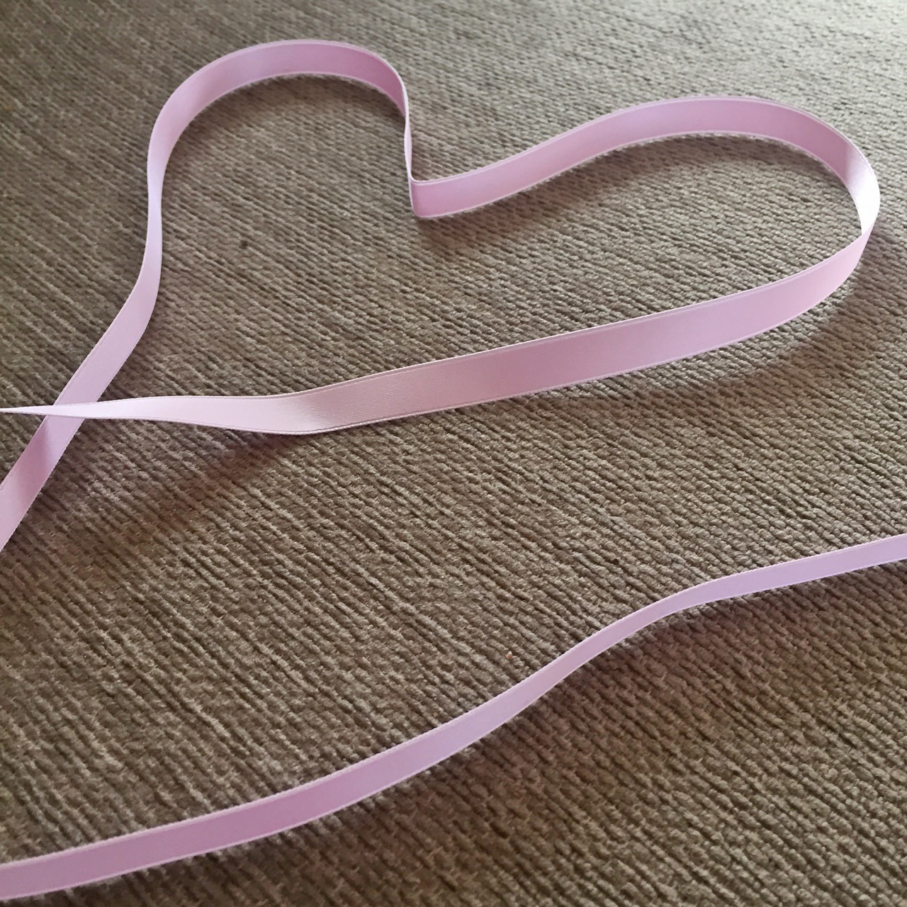 Satinband 10 mm, ljusrosa, 150 cm långt