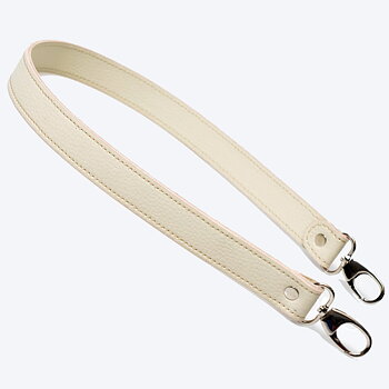 Axelrem 70 cm, creme med silverhakar