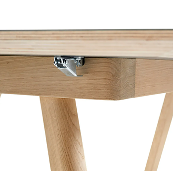 CPH30 Extendable matbord med lackat ekstativ 