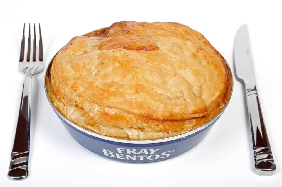 Fray Bentos Steak & Gravy Pie (425 g) - 2