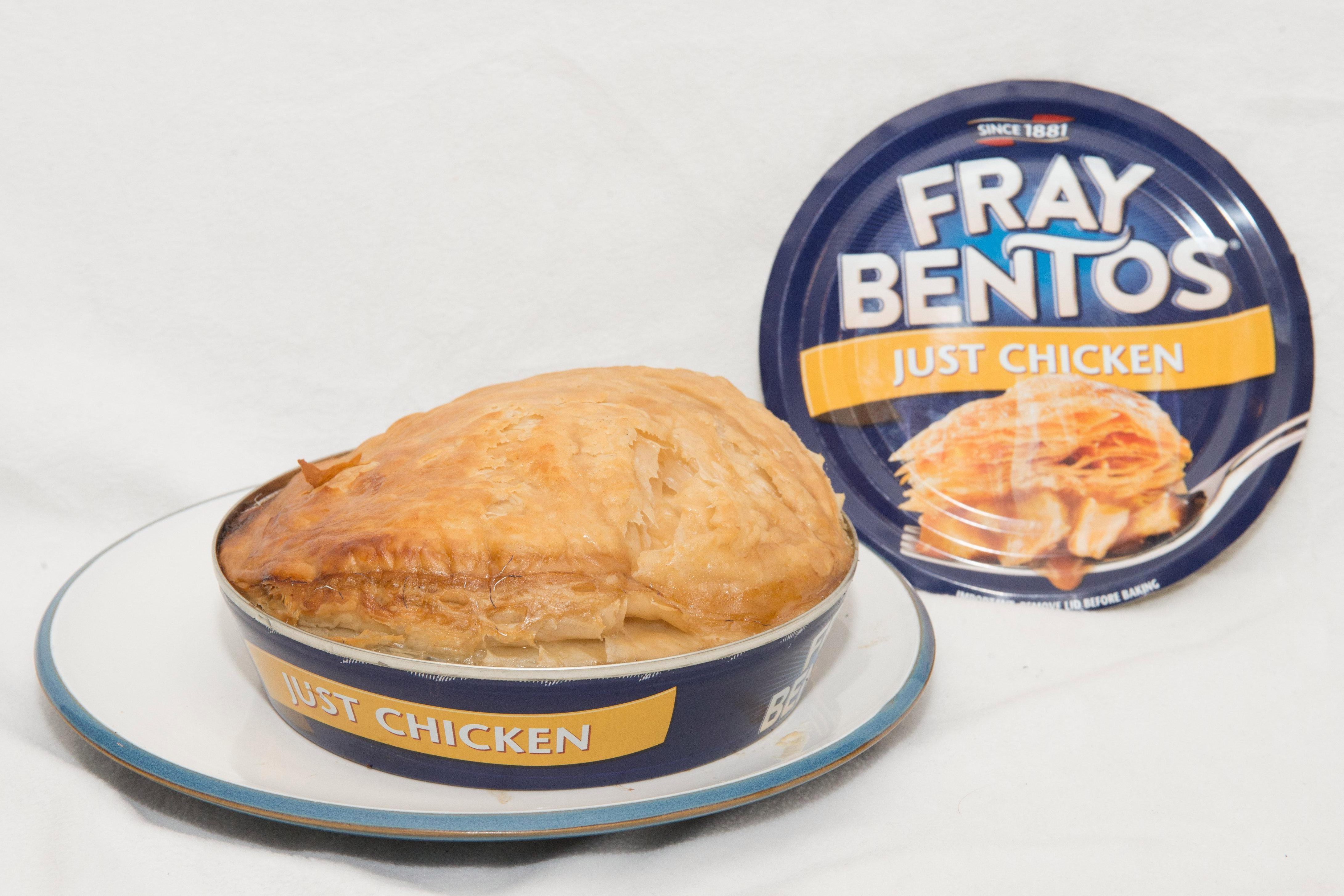 Fray Bentos Just Chicken Pie (425 g) - 2
