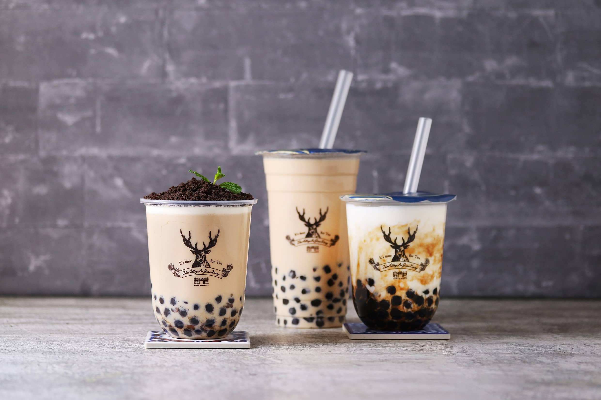 Чай с шариками тапиоки. Тапиока Bubble Tea. Коктейль с тапиокой. Кофе с тапиокой. Молочный чай с тапиокой.