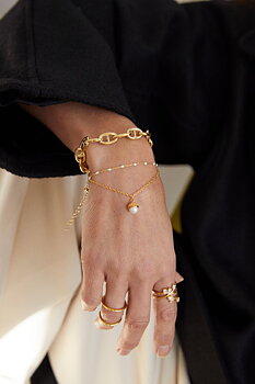 Victory chain brace gold