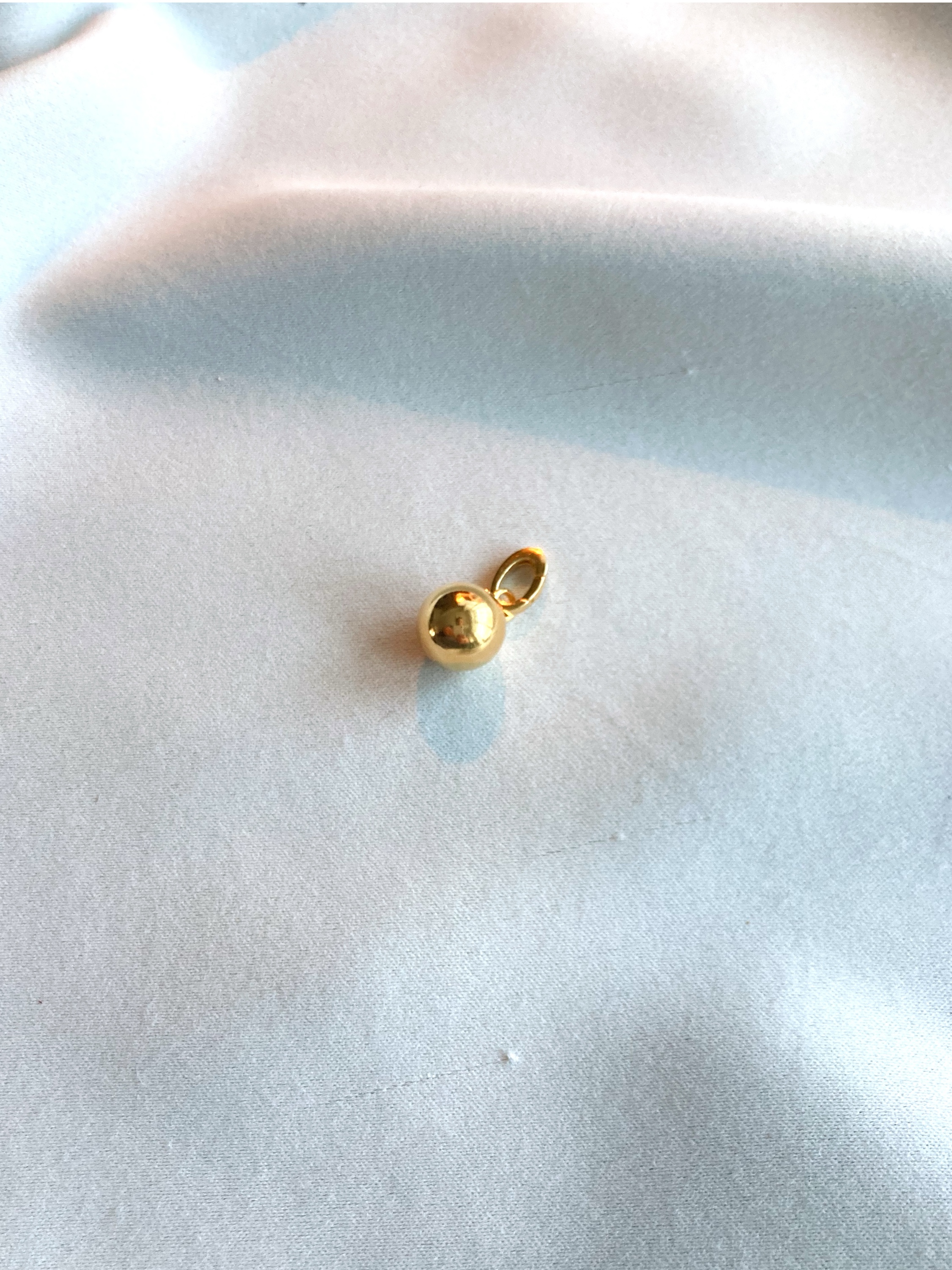 Letters/Globe pendant gold - 4